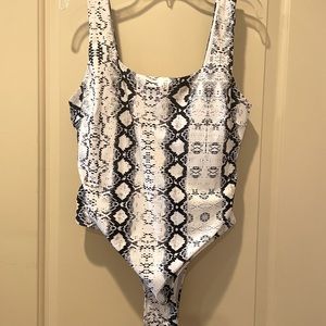 Women’s One Piece Swimsuit Snake Print Tummy Control Bathing Suit